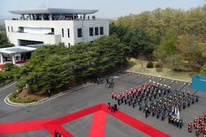 Ceremony at Panmunjeom as Kim Jong-Un and Moon Jae-In meet