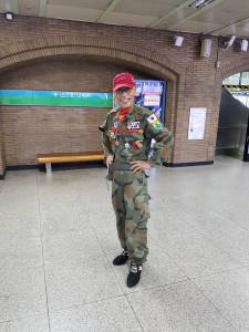 retired ROK military man in Seoul subway