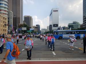 more right-wing protesters in Gwanghwamun Plaza